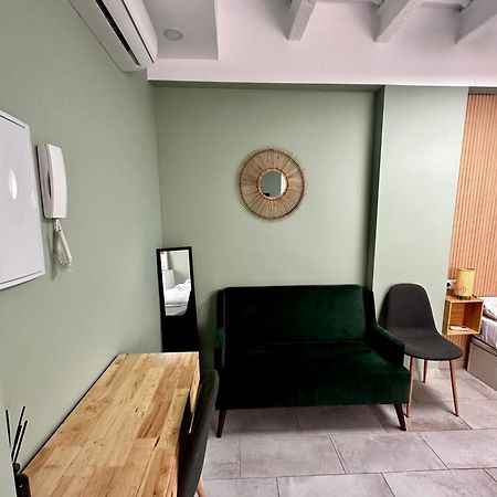 Lovely Studio Apartment Málaga Exteriör bild